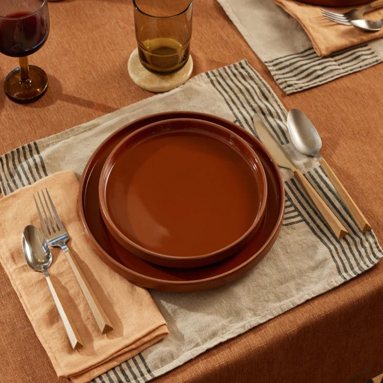 Round Elegant Ceramic Restaurant Serving Dinner Plates (Set of 4)